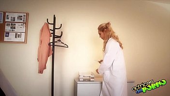 Preview 2 of Indiean Antuy - LARA Y SU MINI El nuevo trabajo