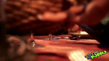 Preview 1 of Sunny Leone Fucking Oitside - LARA Y SU MINI Vino para todas