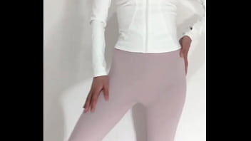 Preview 1 of Bbw Older Gals - Siganjue-小少妇情趣睡衣开档黑丝袜疯狂自慰，没男人的滋味是真难受