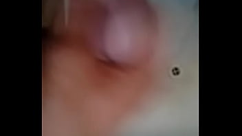 Preview 2 of Girl Vecchio - acabando en la ducha