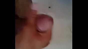 Preview 4 of Girl Vecchio - acabando en la ducha