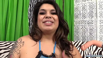 Preview 1 of Sleep X Mom - Chubby Latina BBW Bella Bangz Spreads Wide for The Machine