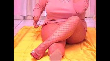 Preview 2 of Korean Pissing Public - Mature Pussy Smoking Cigs