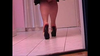 Preview 2 of Xxx Full Sex Video 3gp - Sexy Gold Platform Heels