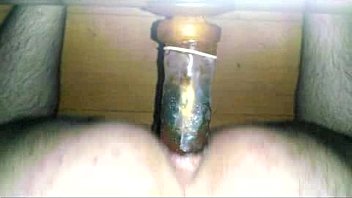 Preview 3 of Bro Sleeping Sis Fuck - Brincando com um consolo de 23cm