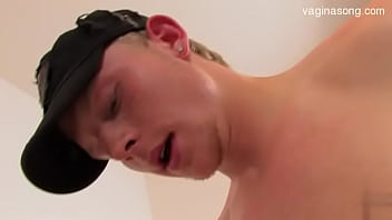 Preview 4 of Bangla Park Sex Videos - Horny teen penis sucking