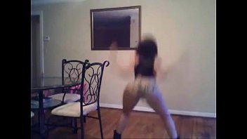 Preview 2 of Koran Xx Mom Beautiful - China Hall Twerking