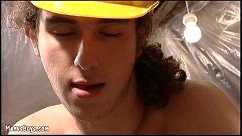 Preview 2 of Sun Force Tha Mombfvideo - Steamy Old Young gay sex at a construction site