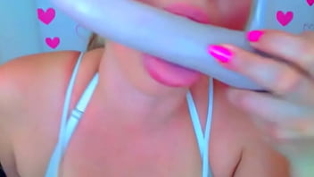 Preview 3 of Sexy Villige - columbians sucking dildos deep