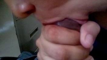 Preview 4 of Bridgette B Titjob - Mi novia dandole duro.