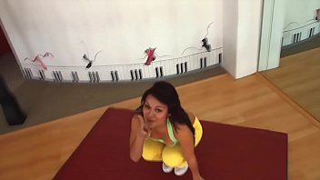 Preview 4 of Grinding Cock Public Secret - Elasticidad con Cindy