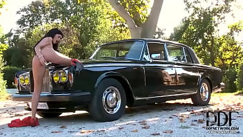 Preview 1 of Brush Teens - Lucky Wheels