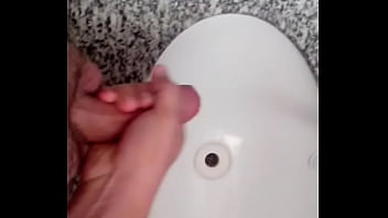 Preview 4 of Cute Teens Squirting - Punhetando no trabalho em Goi&acirc_nia