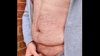 Preview 4 of 2 Minats Ke Videos - Chubby Guy Quick Morning Piss Outside