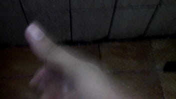 Preview 2 of Blind Mqn - Batendo uma no Banheiro