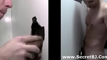 Preview 3 of Video Xxx 2018 N - Dumb straight guy sucked to cumming by gay