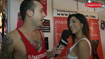 Preview 1 of Xxx Massage And Fucking - Carol Sevilla se come un platano y se masturba con el..