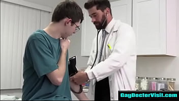 Preview 1 of Kim Kim Soo - Creep Doctor gives great handjobs @GayMedicalVisit