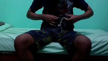 Preview 1 of Amateurys Nipple Sucking Milk - (Punheta Gostosa) 1