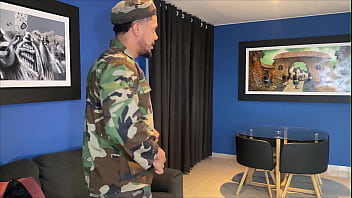 Preview 2 of Ekta Kapoor In Nude - MILITAR REGRESA A PONER SU VERGA DURA EN EL HUECO DE MI ESCLAVO HETERO ANA
