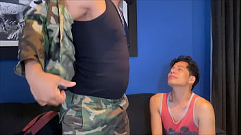 Preview 4 of Ekta Kapoor In Nude - MILITAR REGRESA A PONER SU VERGA DURA EN EL HUECO DE MI ESCLAVO HETERO ANA