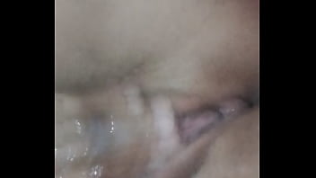 Preview 2 of Teen Suck Penis - Aquele v&iacute_deo que voc&ecirc_ nunca vai superar,  Del&iacute_cia nova tendo orgasmos