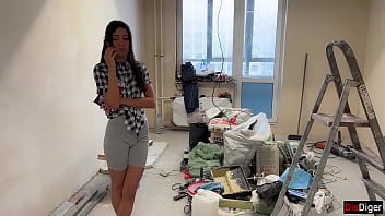 Preview 1 of Mmmom Xxx Com - Fucked a repairwoman in Anal on a stepladder for unfinished work