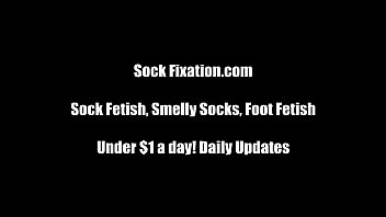 Preview 2 of Blck Lol Or Mooty Aanty Ka Xxx - Bury your nose in my stinky socks
