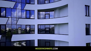 Preview 1 of Porny China - Two-Story Two-Timer