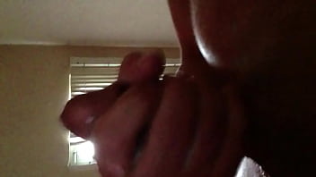 Preview 3 of Ma Femme Branle Un Mec - trim.96571369-5CDE-4CD8-9BFE-0B27E28FDF3E.MOV