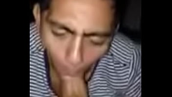 Preview 4 of Porn Xxxyxz - Javier sucking dick