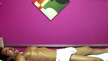 Preview 1 of 3gpkikng Com - Real asian masseuse giving hot blowjob