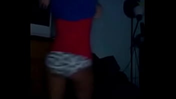 Preview 1 of Luu Luu - Damn She Baddd