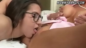 Preview 4 of Sanilomn - Busty milf Vanilla Deville and pretty teen April Oneil threeway