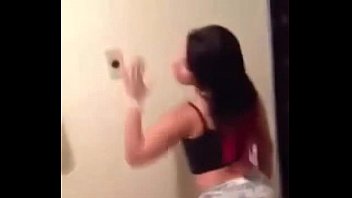 Preview 1 of Big Titty Indo - menina dan&ccedil_ando funk safada medium