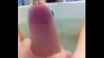 Preview 1 of Zul Korek Ibu Melayu - Me cumming in the bath