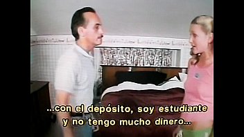 Preview 1 of Tahani - Viejo se mete al dormitorio de