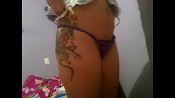 Preview 1 of Westindes Sex Vedeo - Se arrumando para ir trabalhar.