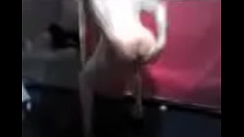 Preview 3 of Naked Momen - sexybum