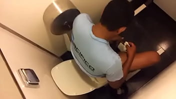 Preview 3 of Asianyoujizz - Casado na punheta Married Guy wank