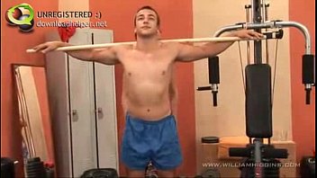 Preview 1 of Bhha Xxx M0vi - strapones en gimnasio