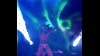 Preview 1 of Shemale Anal Raped By Horse - vedetto stripper