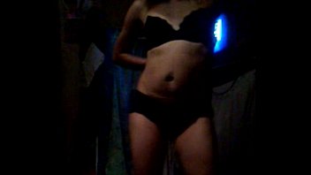 Preview 4 of Young Adult Milf Boy - cachonda bailando mx