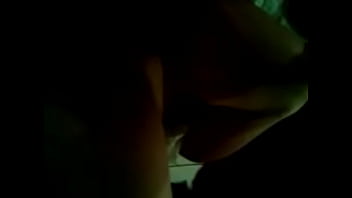 Preview 2 of Migue En La Cama - dedos en la paola