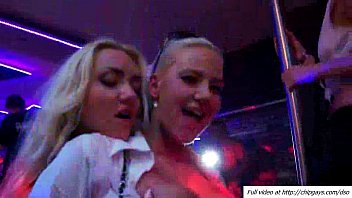 Preview 3 of Wwe Unde - Dancing chicks pleasuring cunts at sex club