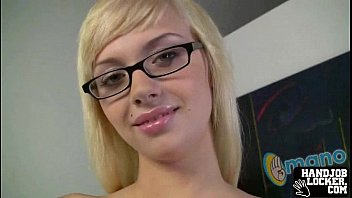 Preview 3 of Small Pusi Fuck - Glasses slut handjob