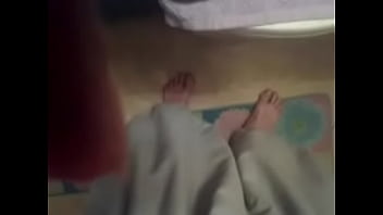 Preview 1 of Amateur Massages Balls - VID 20131123 234026