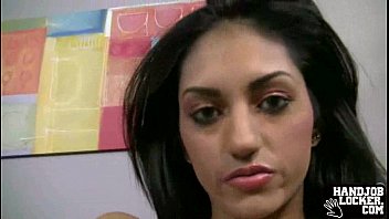 Preview 2 of Depekaxxx Move - Handjob booty slut