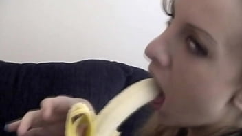 Preview 2 of Milf Duck Son - Banana blowjob