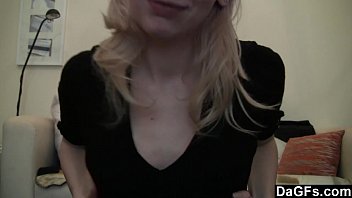 Preview 1 of Nonnina Che - Dagfs - Blonde Loves To Show Her Body